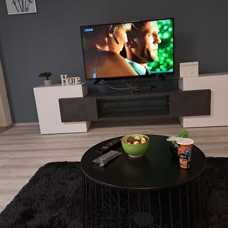רייקה Apartman Ani מראה חיצוני תמונה